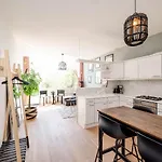 Amsterdam Beach Apartment 1, Private Garden